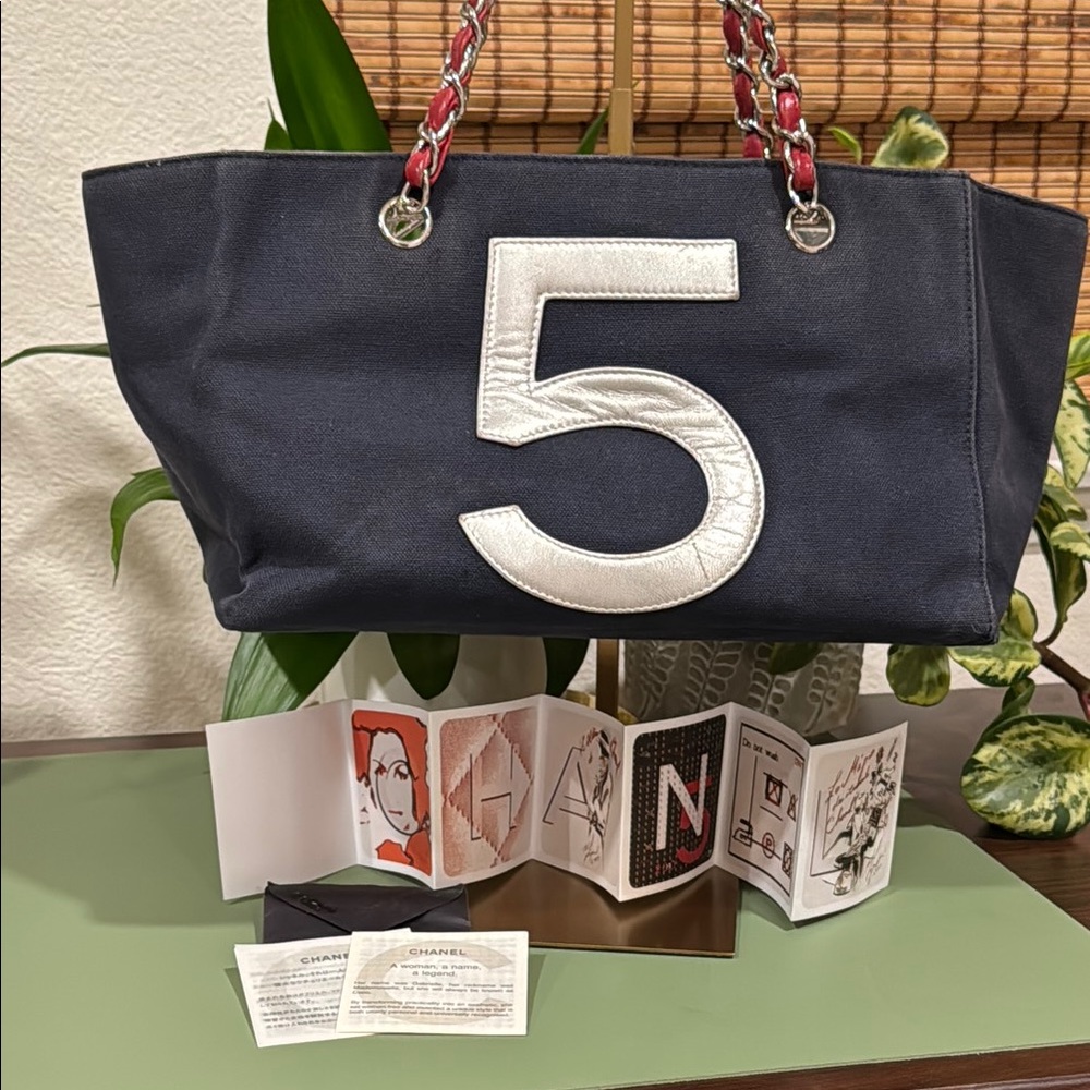 CHANEL Coco Mark No.5 Tote Bag, navy - Picture 3 of 15